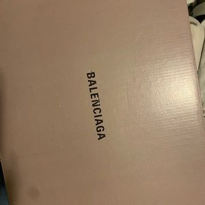 Balenciaga size 8 Men Shoes